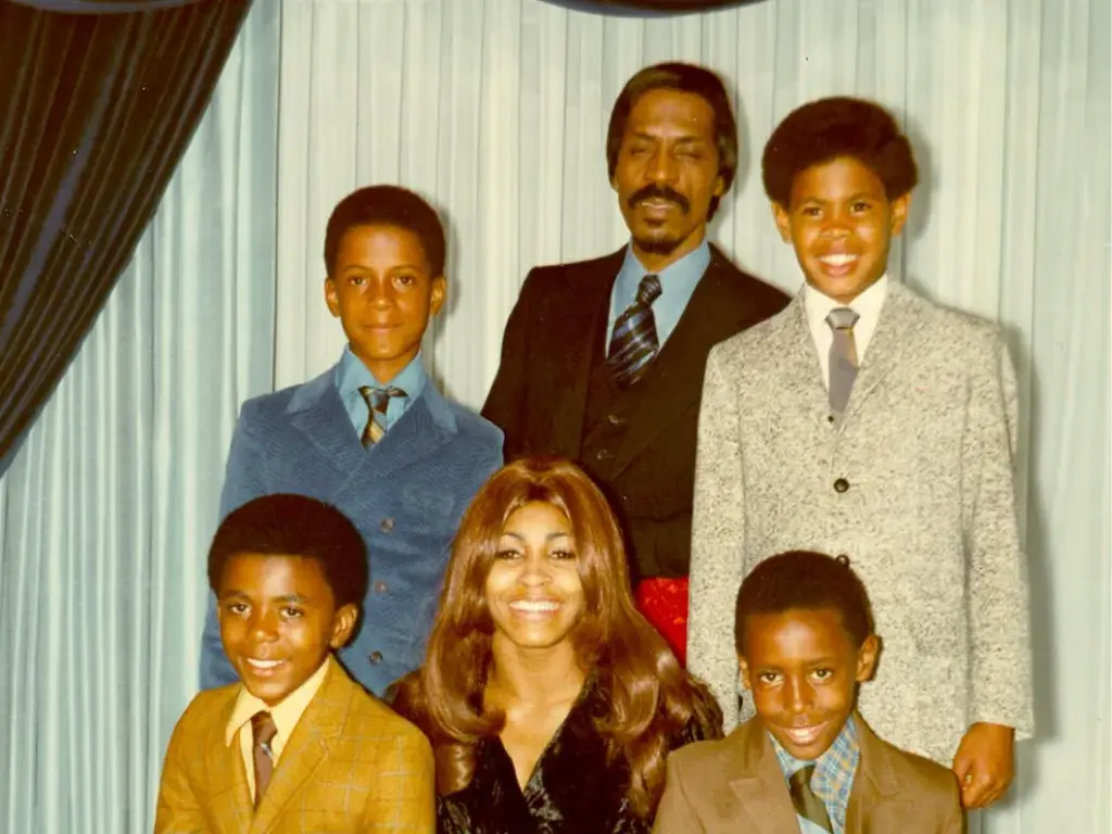 Tina Turner and Ike Turner with their children circa 1972.